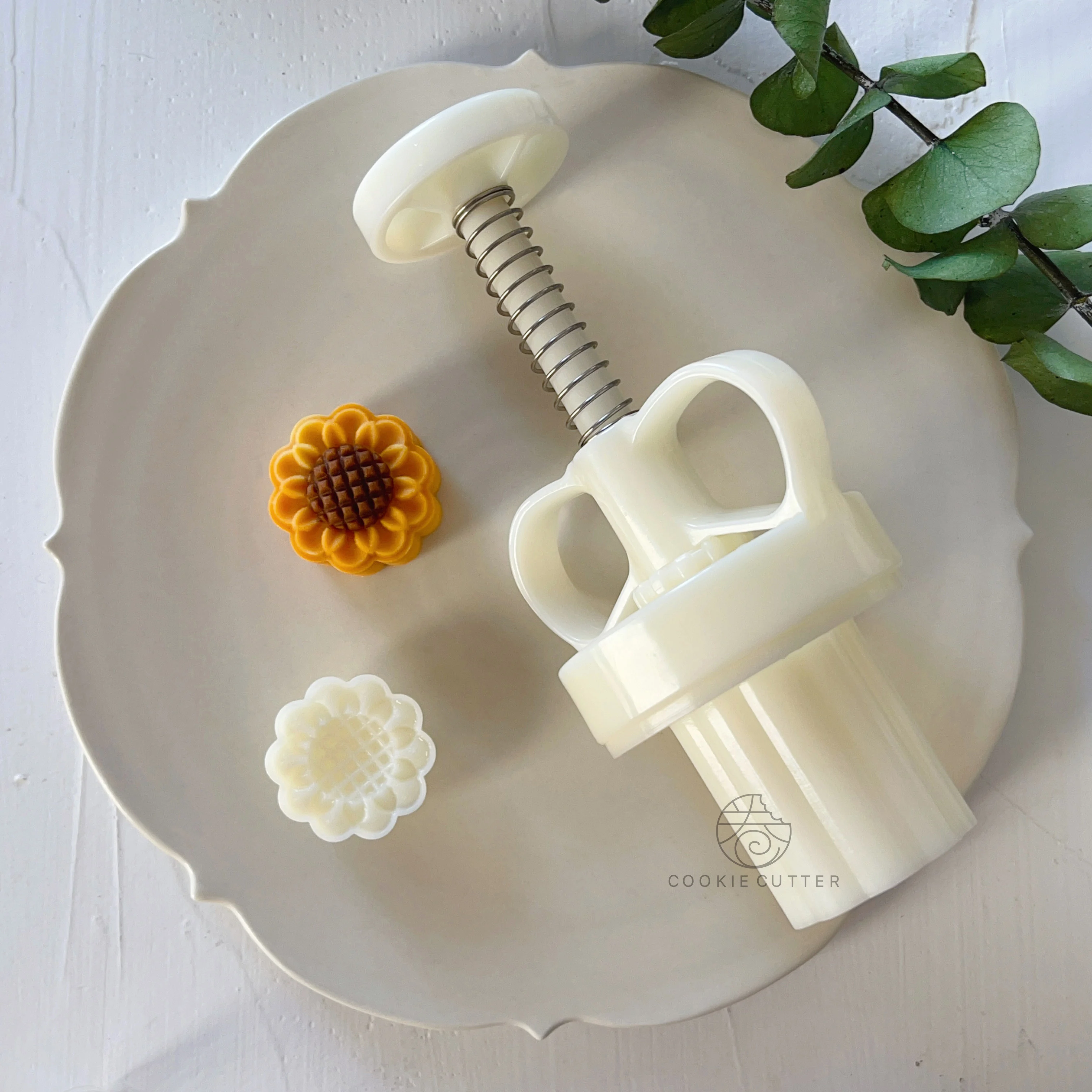Bunny Cake Mold - 20g Mini Sunflower Shape Mooncake Mold