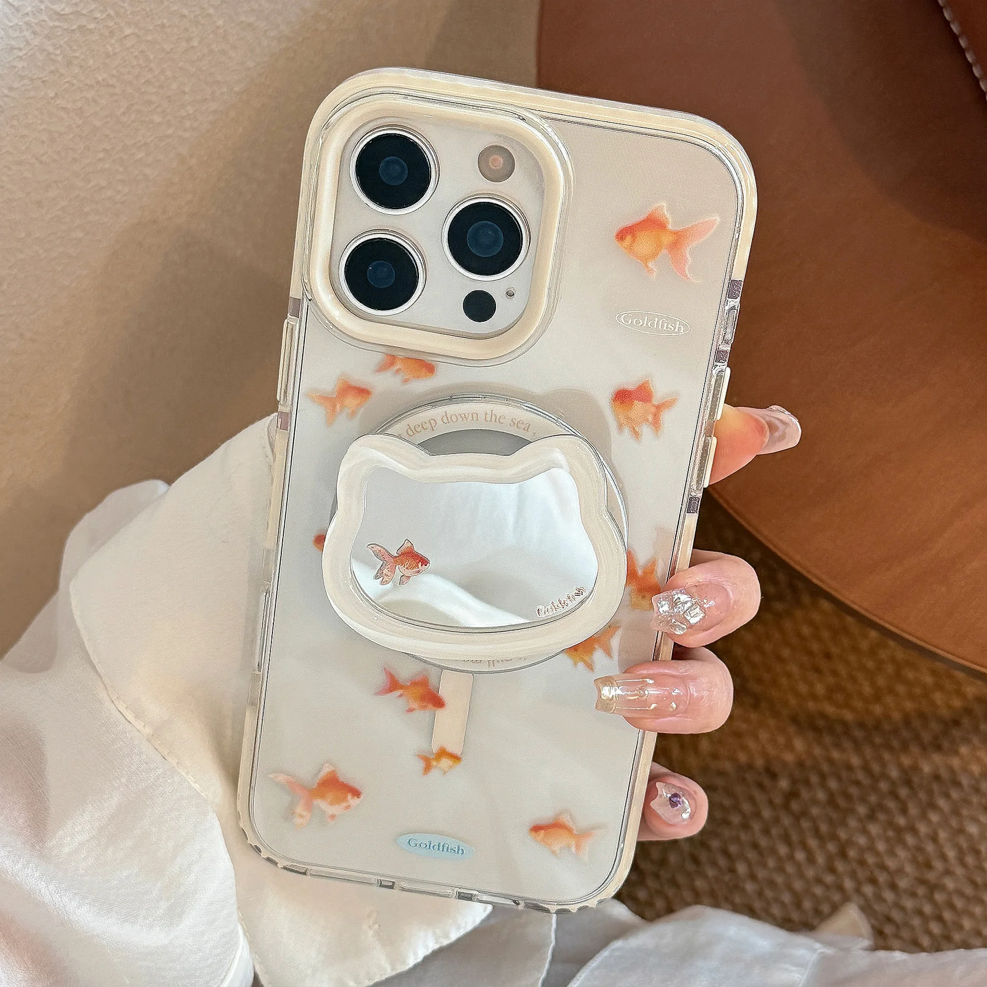 Taco Stand Holder - Korean Goldfish With Cartoon Cat Mirror